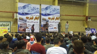 در استقبال از بهار

«عروسی کدخدا» با هنرنمایی هنرمندان طنز تبریزی در مشگین شهر اجرا شد