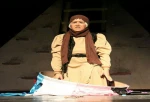 نمایش زنان میمون دژ