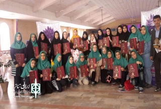 درخشش نمایش«کمی نزدیکتر» در جشنواره فرهنگی و هنری دانش آموزان کشور