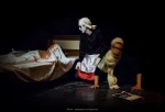نمایش به تاریکی عادت کن