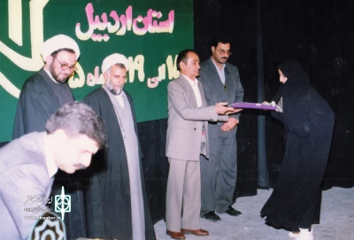 نگاهی گذرا به جشنواره های تئاتر استانی اردبیل

«سوگ نامه مردوخ» و «خلوت» برگزیده های دوره چهارم جشنواره تئاتر استانی اردبیل