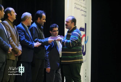 همزمان با اختتامیه جشنواره تئاتر استانی اردبیل

تجلیل بنیاد شهید و امورایثارگران استان از دو هنرمندفعال تئاتری