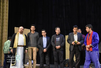 با حضور مسیولین و در مجتمع فدک صورت گرفت

تجلیل کمپین تیاتر برای همه از عوامل  اجرایی نمایش«رامشگران»