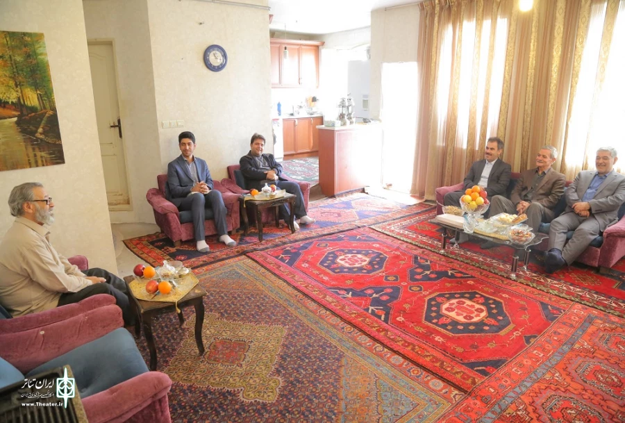 تجلیل از پیشکسوتان تئاتراردبیل