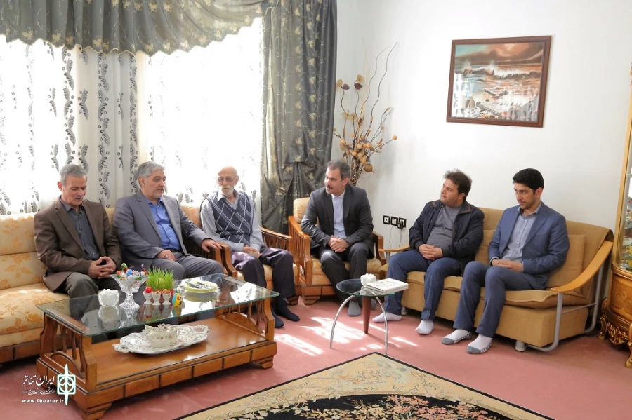 تجلیل از پیشکسوتان تئاتراردبیل