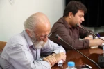 نشست صمیمی مسئول اموراستان های اداره کل هنرهای نمایشی با فعالین تئاتری اردبیل