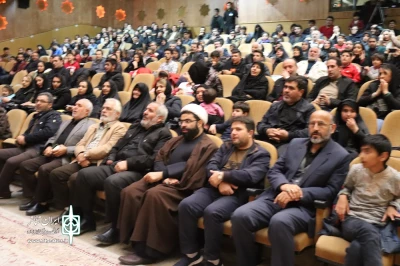 استقبال مردم اردبیل از نمایش«عشق قافله سی»