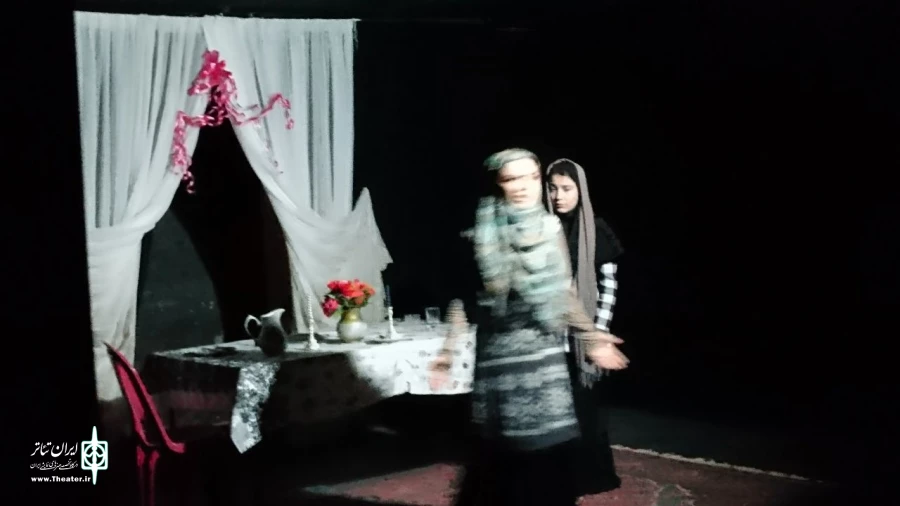 اجرای نمایش«حریربر زمینه سرب» در اردبیل