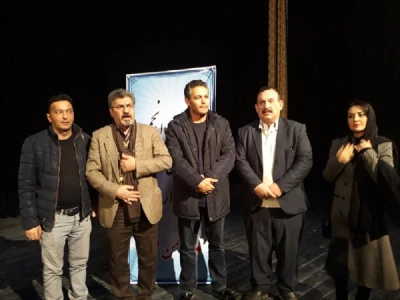 با هدف برنامه ریزی برای سال ۹۸

سومین نشست اعضای هیئت مدیره انجمن هنرهای نمایشی استان اردبیل برگزار شد