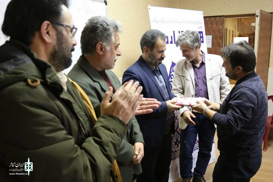 مدیر استانی درگاه ایران تئاتر در اردبیل تقدیر شد 2