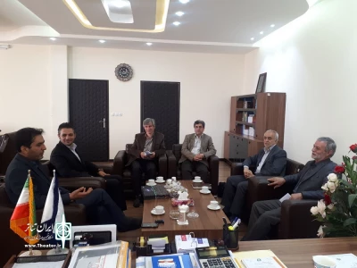 در دیدار با هیئت رئیسه و پیشکسوتان تئاتر استان:

رئیس سازمان مدیریت و برنامه ریزی استاناردبیل  بر حمایت از برنامه های نمایشی تاکید کرد