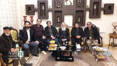 همزمان با نیمه شعبان

جاوید رخشانی از هنرمندان تئاتر استان مورد تکریم قرار گرفت