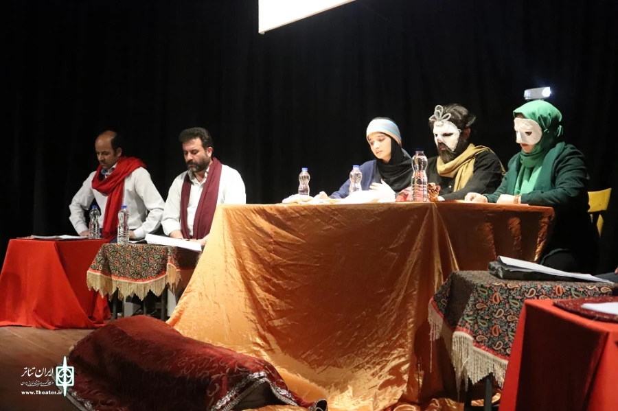 نمایشنامه خوانی«مرگ یزدگرد»در اردبیل/ عکاس: امیر رضا نوریان