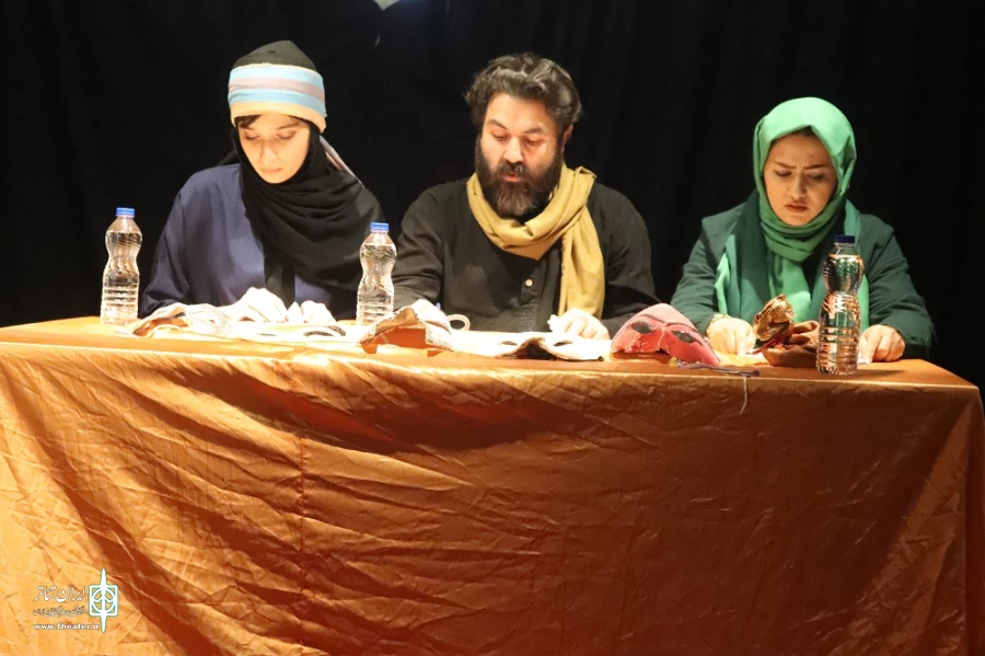 نمایشنامه خوانی مرگ یزدگرد/ عکاس: امیررضا نوریان