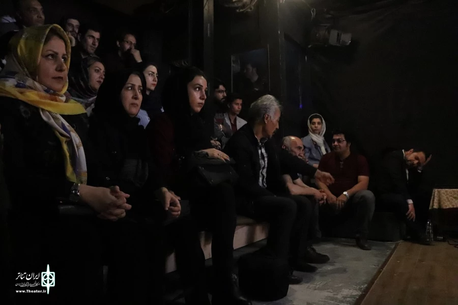 نمایشنامه خوانی مرگ یزدگرد/ عکاس: امیررضا نوریان