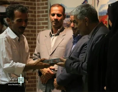 در شب فرهنگ و هنر خلخال

شیرزاد عسگری هنرمند خلخالی مورد تقدیر قرار گرفت