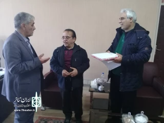 رزمنده جانباز تئاتری در اردبیل تجلیل شد
