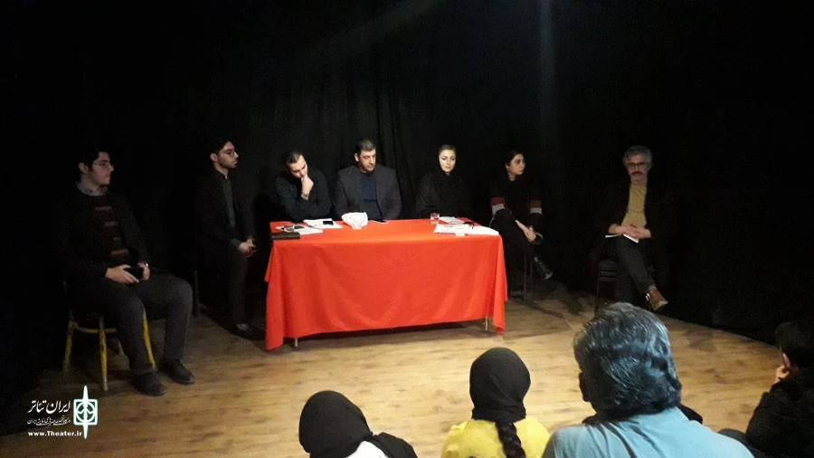 چاقوی زن جانی