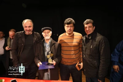 درهفتمین برنامه نمایشنامه خوانی زمستانه

احمد پورستان، پیشکسوت تئاتر اردبیل تجلیل شد