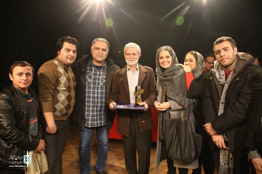 جلسات نمایشنامه خوانی
