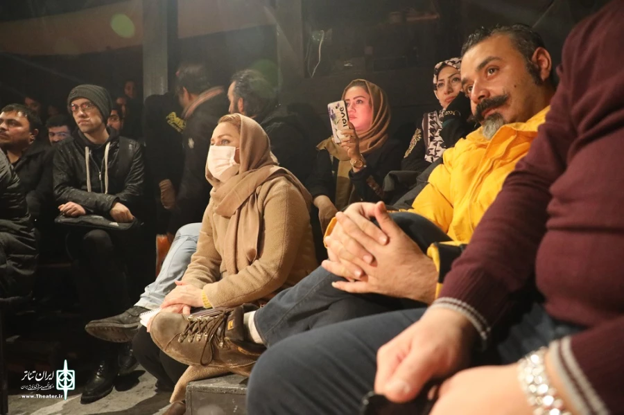 جلسات نمایشنامه خوانی