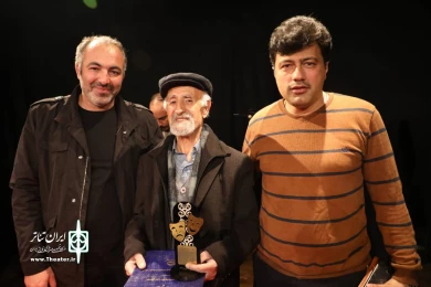 جلسات نمایشنامه خوانی