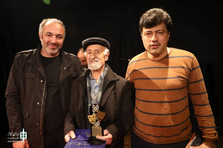 جلسات نمایشنامه خوانی