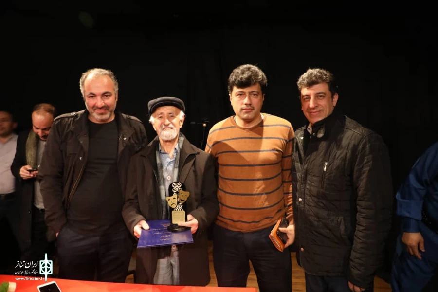 جلسات نمایشنامه خوانی
