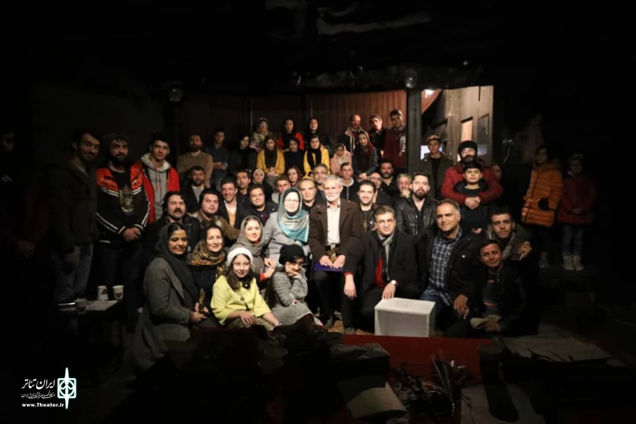 جلسات نمایشنامه خوانی