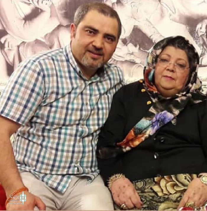 اتابک نادری و مادرش