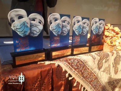 در بیانیه هیئت داوران جشنواره تئاتر استانی اردبیل عنوان شد:

تئاتر، هنری والاست که سیمای واقعی و حتی حقیقی روزگار را آشکار می‌سازد.