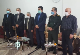 در راستای تکریم خانواده های معظم شهدا انجام شد

ادای احترام مدیرکل فرهنگ و ارشاد اسلامی استان اردبیل به خانواده دو شهید تئاتری