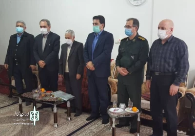 در راستای تکریم خانواده های معظم شهدا انجام شد

ادای احترام مدیرکل فرهنگ و ارشاد اسلامی استان اردبیل به خانواده دو شهید تئاتری