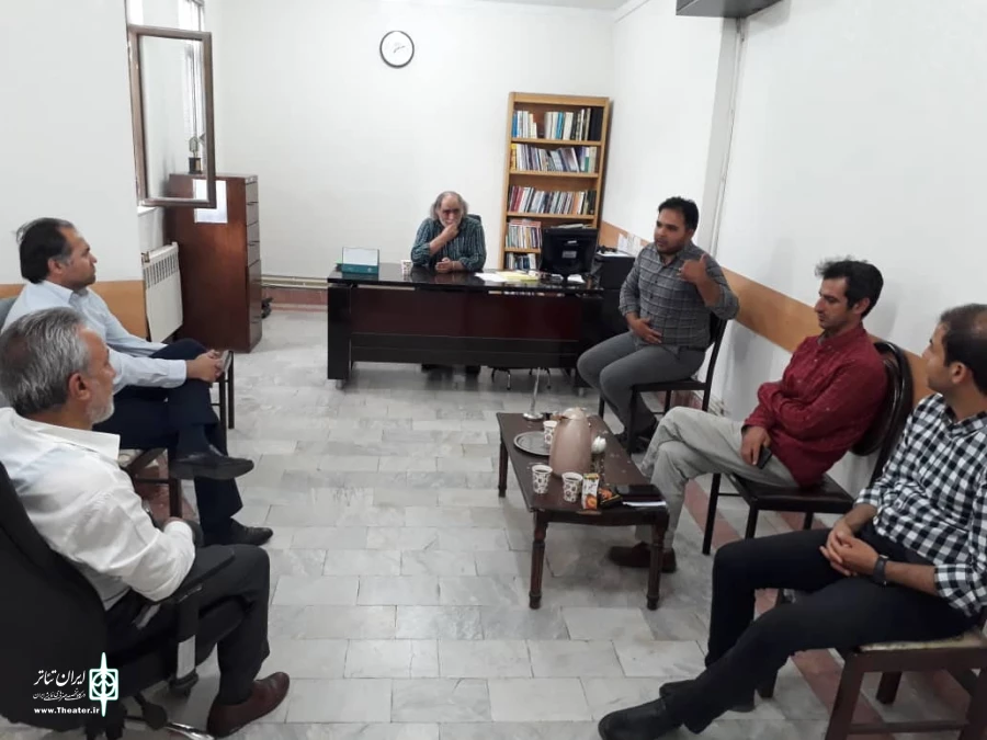 نشست هم اندیشی
