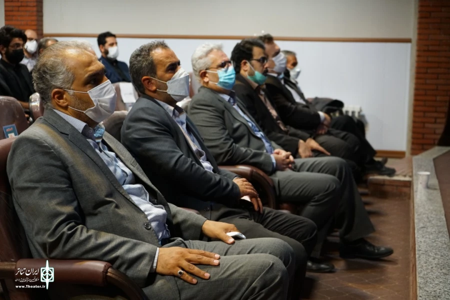 یادمان استاد عشق و قلم