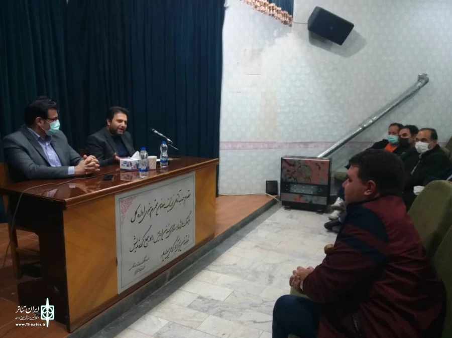 نشست هنرمندان
