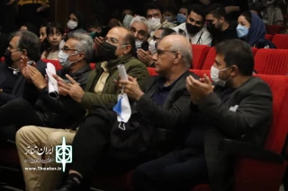 هیئت داوران جشنواره تئاتر استانی اردبیل:

تئاتر وسیله ای است برای رسیدن به کمال انسانی