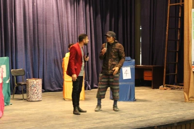 توسط گروه تئاتر رجا:

نمایش کمدی«مسابقه خنده دار» در بیله سوار اجرا شد