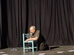 نمایش یک مرد یک خط
