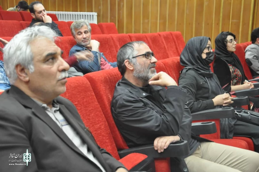 نمایش یک مرد یک خط