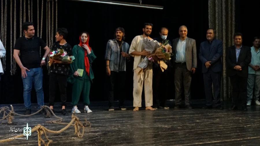 نمایش تکرار