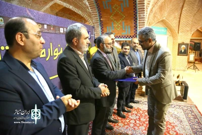 برگزیدگان جشنواره استانی تئاتر خیابانی اویان مورد تجلیل قرار گرفتند