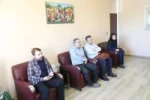 دیدار عوامل اجرایی نمایش زندگی در رود ارس با مدیرکل ارشاد اردبیل