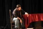 نمایش سگ خوری