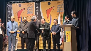 تجلیل از افتخارآفرینان فجر در اردبیل