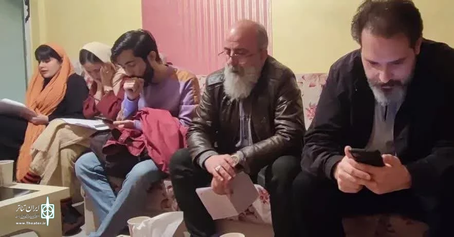 نمایشنامه خوانی