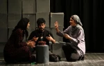 نمایش بیگانه در آتش