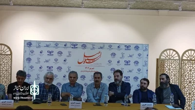 با حضور خبرنگاران:

نشست خبری نمایش «شاه اسماعیل» در اردبیل برگزار شد