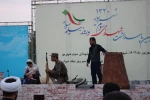 نماینده ولی فقیه در استان اردبیل نمایش «1320» را تماشا کرد.