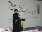 نماینده ولی فقیه در استان اردبیل نمایش «1320» را تماشا کرد.